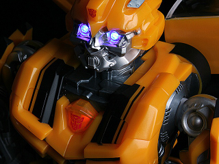 Illustration for article titled Bumblebee Speaker Dances, Mixes Music with Transformers SFX